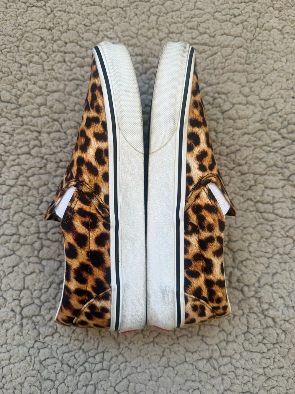 Leopard vans - Picture 3 of 5
